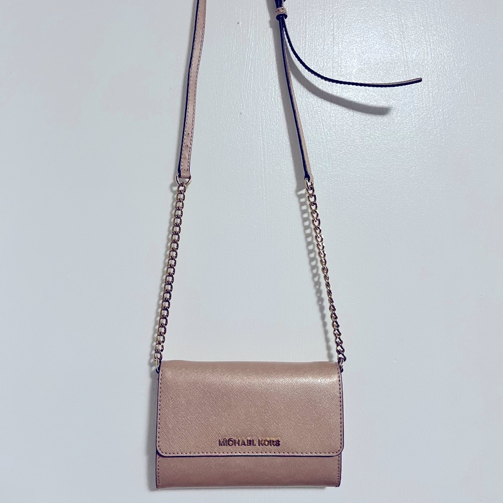 Michael Kors cross body purse